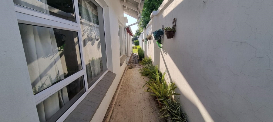 5 Bedroom Property for Sale in Dan Pienaar Free State